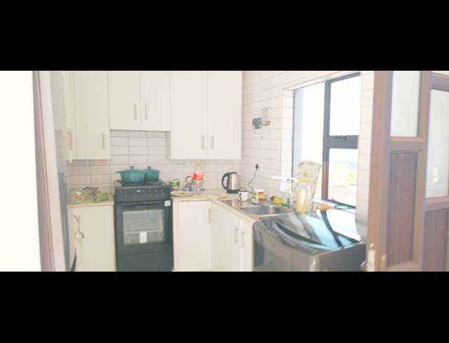 3 bed property to rent in RESERVOIR HILLS